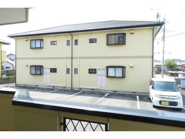 メゾンdeアヴェニールB（南千木町）の物件内観写真