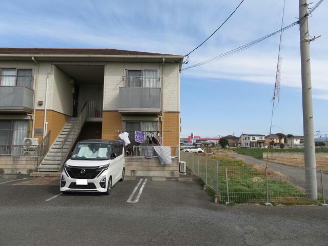 ブリリアントE（八寸町）の物件外観写真