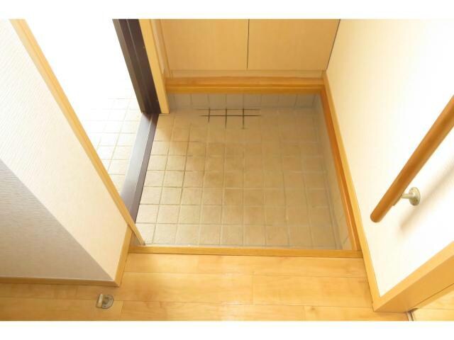 ブリリアントE（八寸町）の物件内観写真