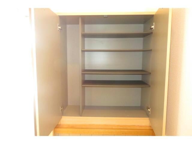 ブリリアントE（八寸町）の物件内観写真