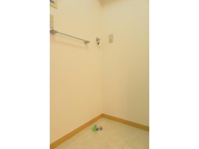 ブリリアントE（八寸町）の物件内観写真