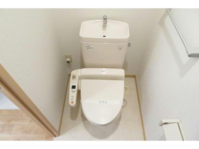 ブリリアントE（八寸町）の物件内観写真