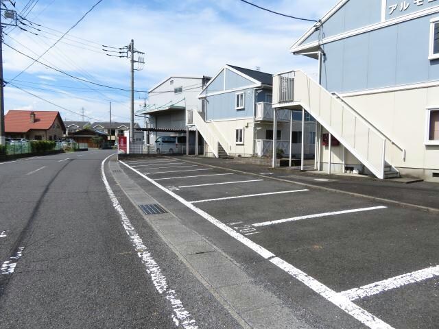 アルモニーA（宮子町）の物件外観写真