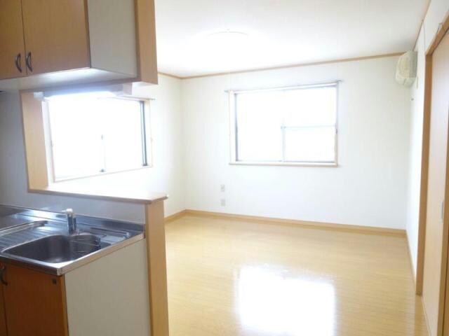 コンシェルジュB（西小保方町）の物件内観写真