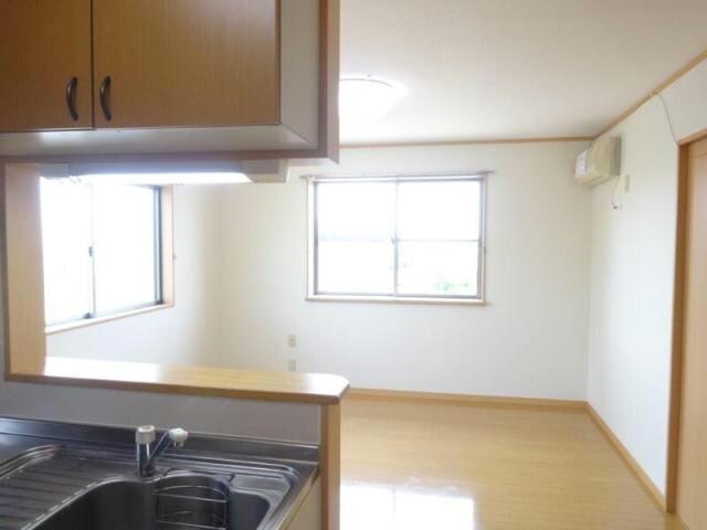 コンシェルジュB（西小保方町）の物件内観写真