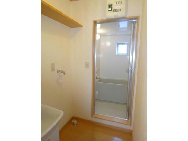 コンシェルジュB（西小保方町）の物件内観写真