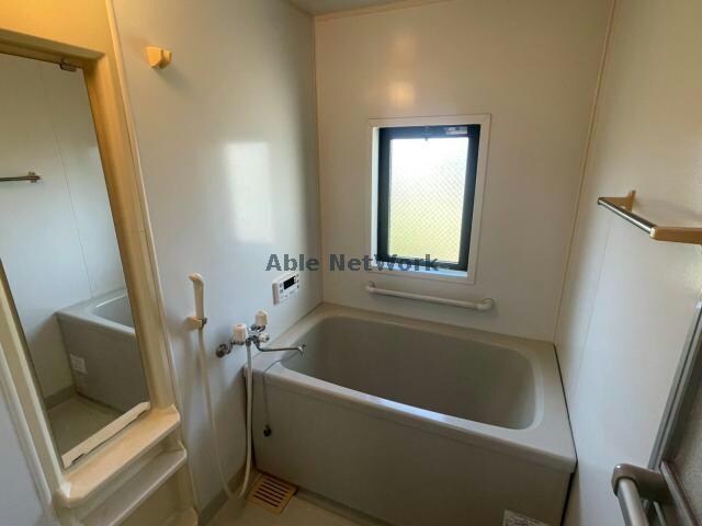 ロイヤルヒルズＭの物件内観写真