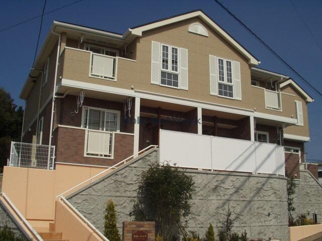 グラン・ラ・レブの物件外観写真