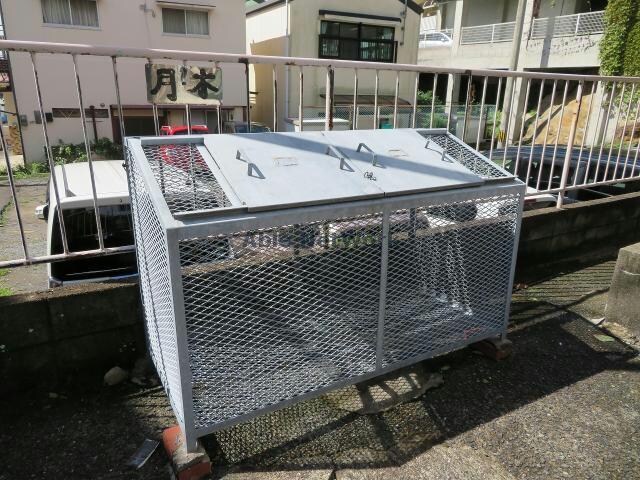 吉田アパートの物件外観写真