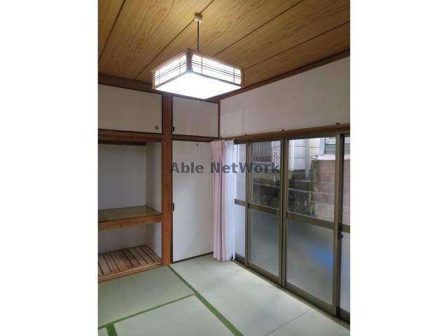 吉田アパートの物件内観写真