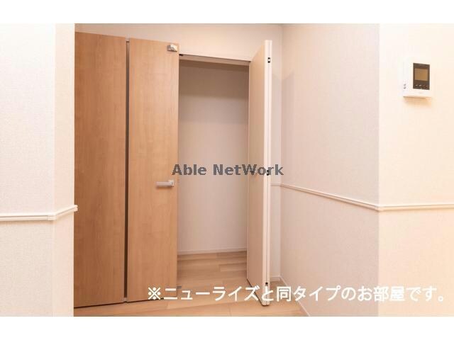 ヌーヴォーマツダⅢの物件内観写真