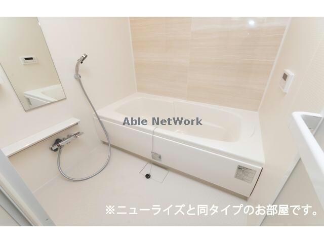 ヌーヴォーマツダⅢの物件内観写真