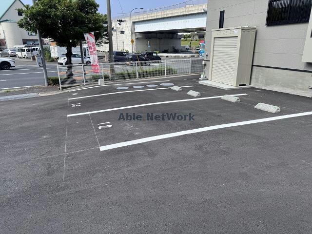 グランドブルー指方　B棟の物件外観写真