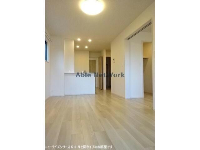 エレガンシアの物件内観写真