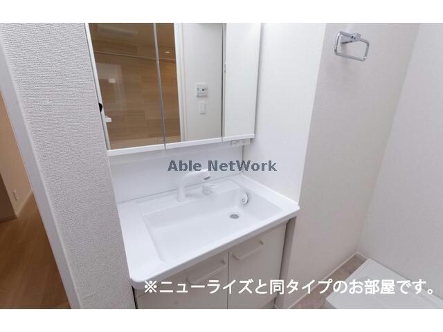 エレガンシアの物件内観写真