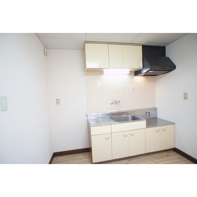 コーポ金沢Ａ棟の物件内観写真