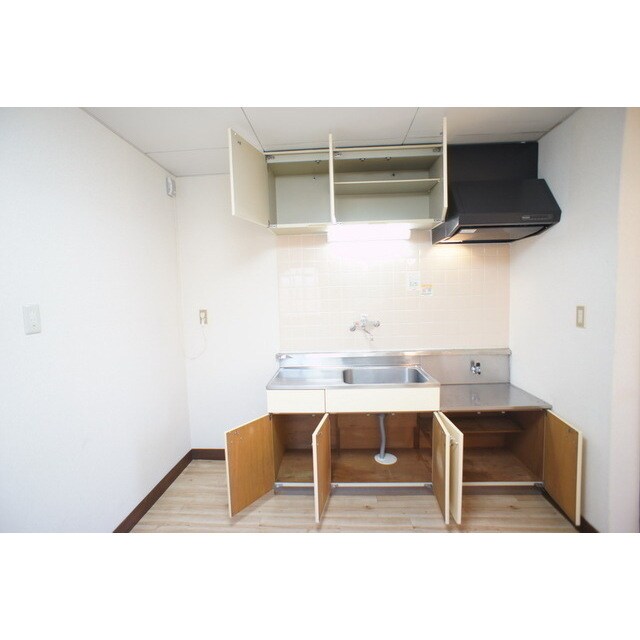 コーポ金沢Ａ棟の物件内観写真