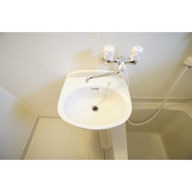 コーポ金沢Ｃ棟の物件内観写真