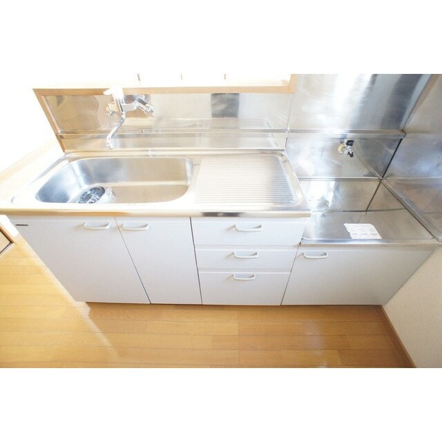 コーポ金沢Ｃ棟の物件内観写真