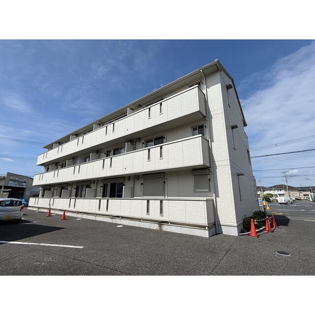 レジュウィールの物件外観写真