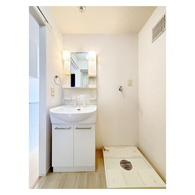 レジュウィールの物件内観写真