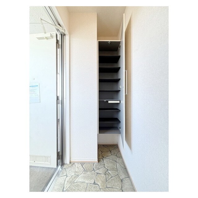 レジュウィールの物件内観写真