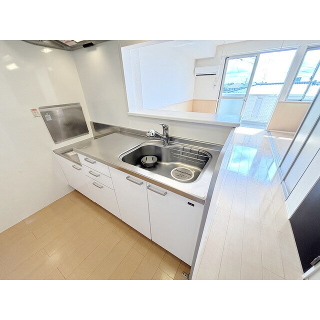 レジュウィールの物件内観写真