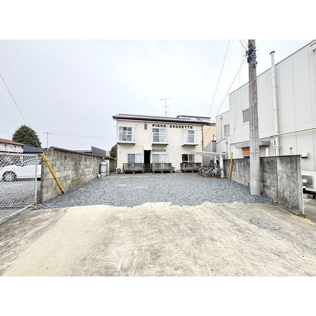 ピエスコシェットの物件外観写真