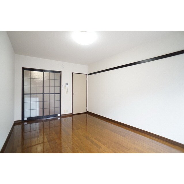 ルミエールＡ棟の物件内観写真