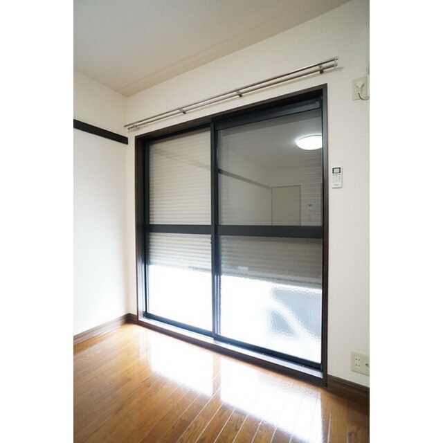 ルミエールＡ棟の物件内観写真