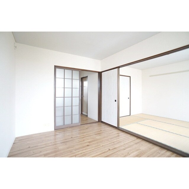 プルミエールホリの物件内観写真