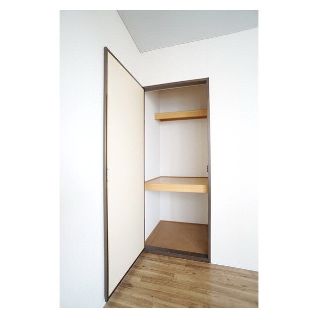 プルミエールホリの物件内観写真