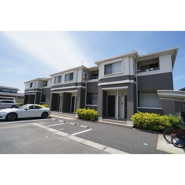 シーマ　グランデの物件外観写真