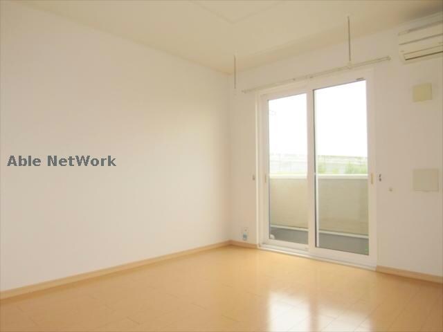 コモド・カーサⅢの物件内観写真