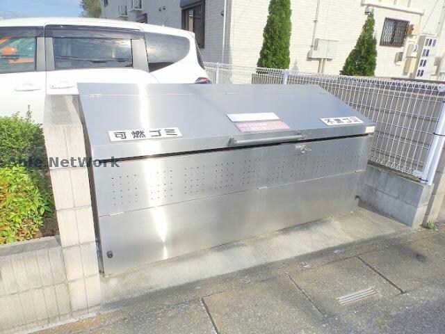 サニープロムナードの物件外観写真