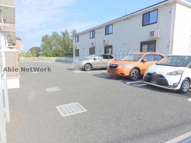 サニープロムナードの物件外観写真