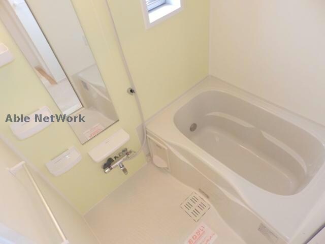 ウィスティリアの物件内観写真