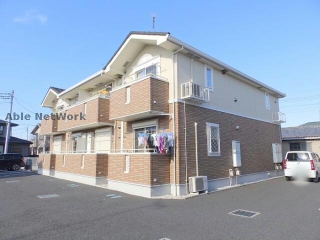 フォーリストの物件外観写真