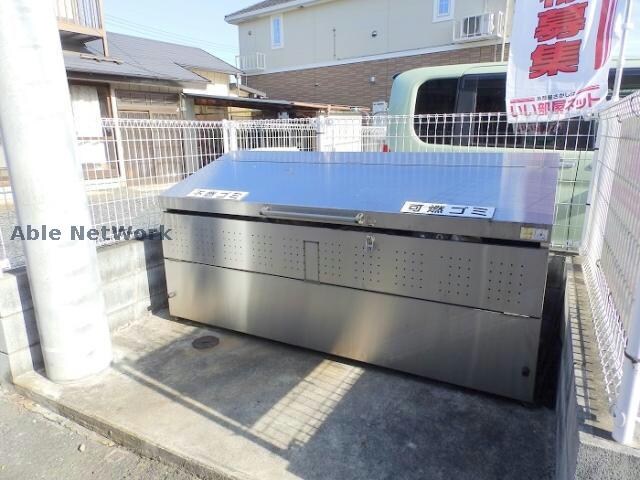 フォーリストの物件外観写真