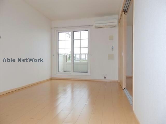 クリスタル　グレイスの物件内観写真