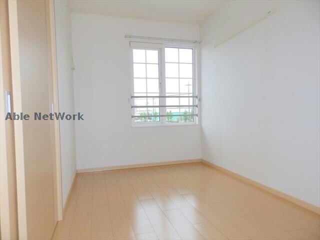 クリスタル　グレイスの物件内観写真