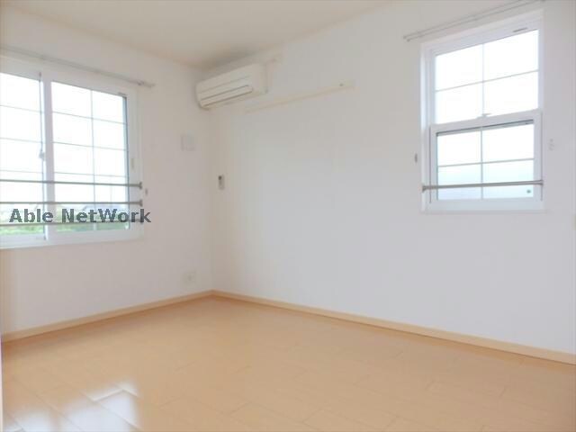 クリスタル　グレイスの物件内観写真