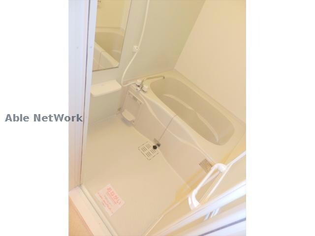 クリスタル　グレイスの物件内観写真