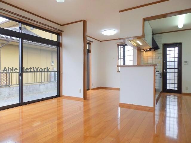 上新郷戸建ての物件内観写真