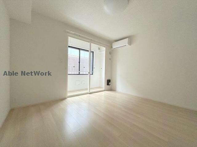 ラ・プロムナードⅢの物件内観写真