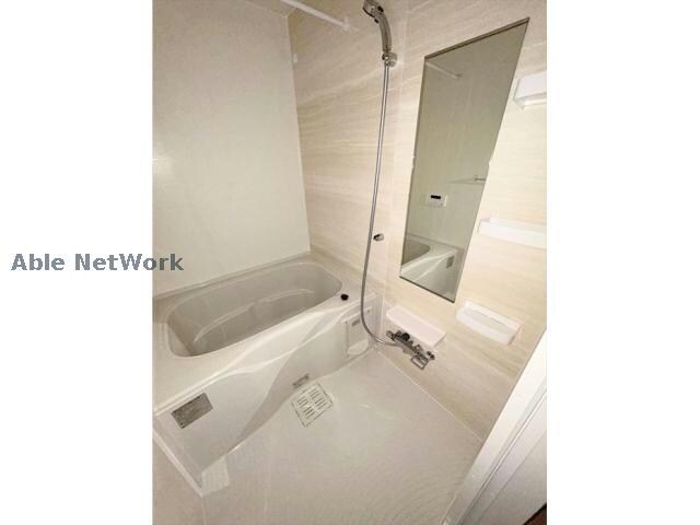 ラ・プロムナードⅢの物件内観写真