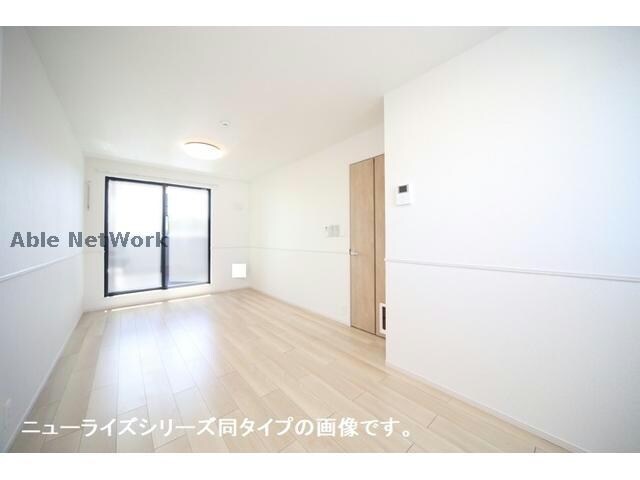 ヒカルサ久喜　スクエアの物件内観写真