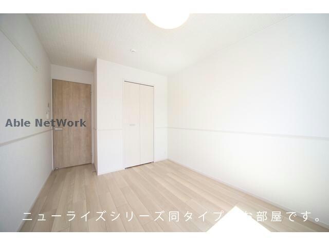 ヒカルサ久喜　スクエアの物件内観写真