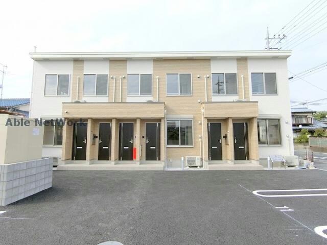 ブルースターの物件外観写真