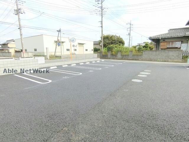 ブルースターの物件外観写真